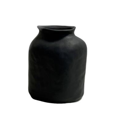 Vase en Céramique Noir H 19cm SHOK